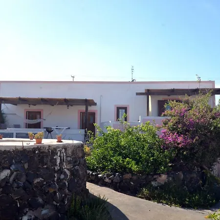 Dammusi Eleonora Holiday home *